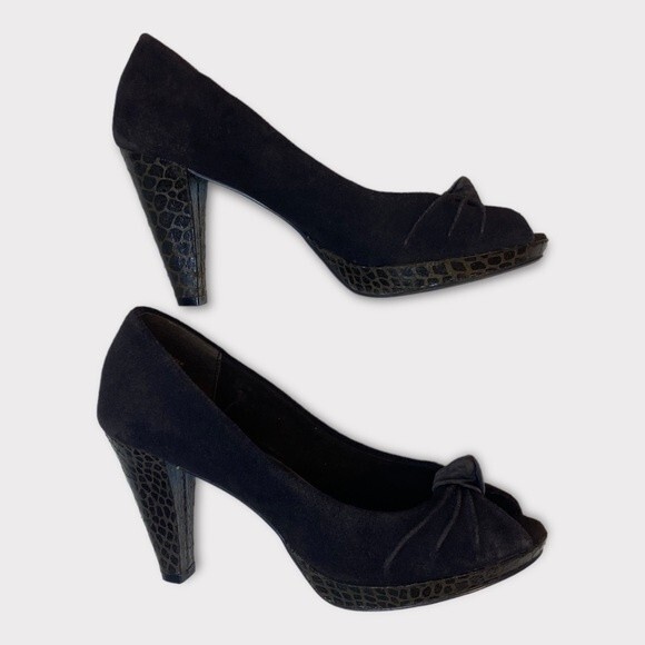 Yellow Box Amanda S. Peep Toe Pump - Brown Suede - Size 6.5M - Picture 9 of 15